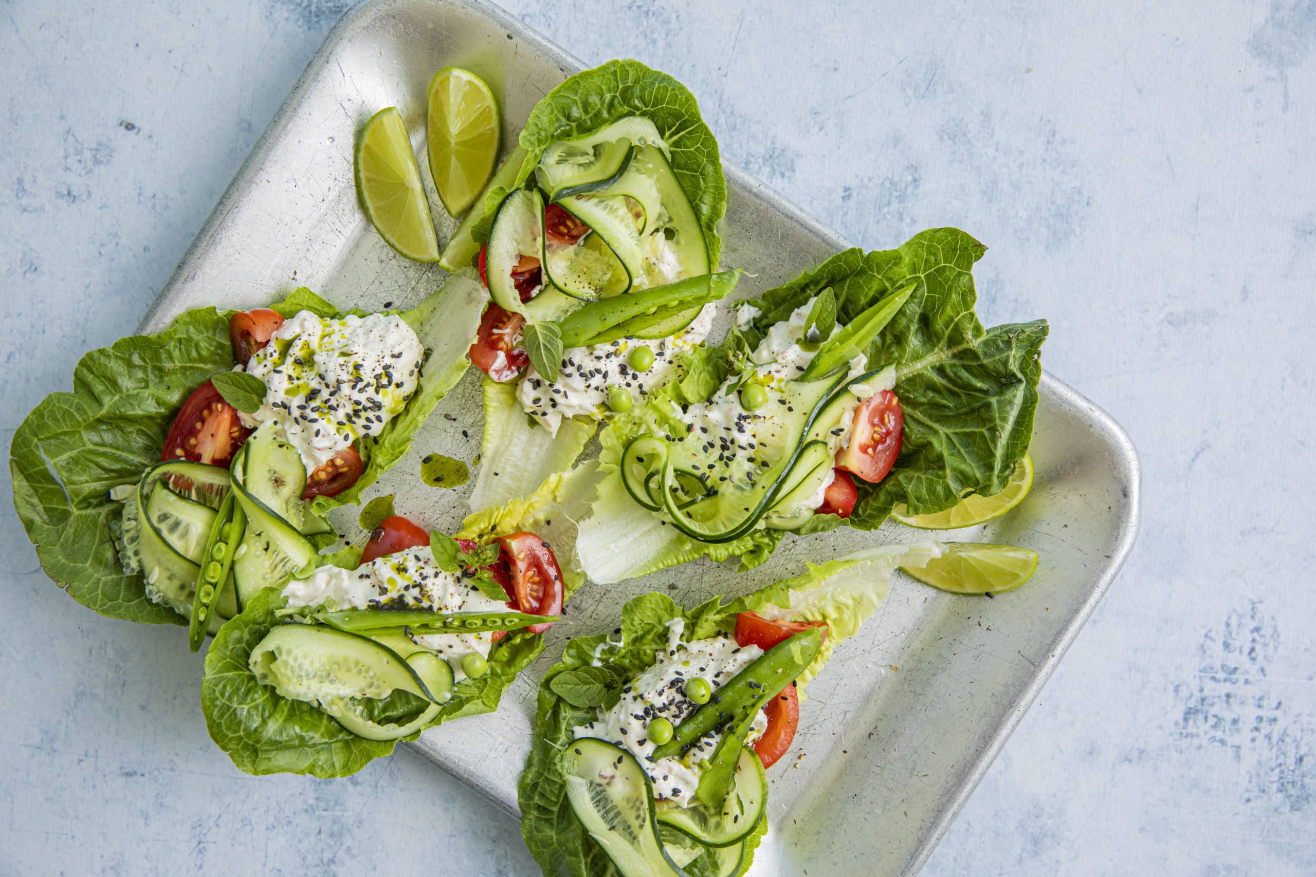 Crabsticksalat i hjertesalat, landscape format